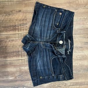 Size 8 American Eagle shorts